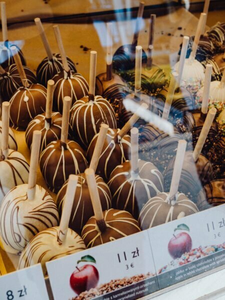 Fruits in chocolate