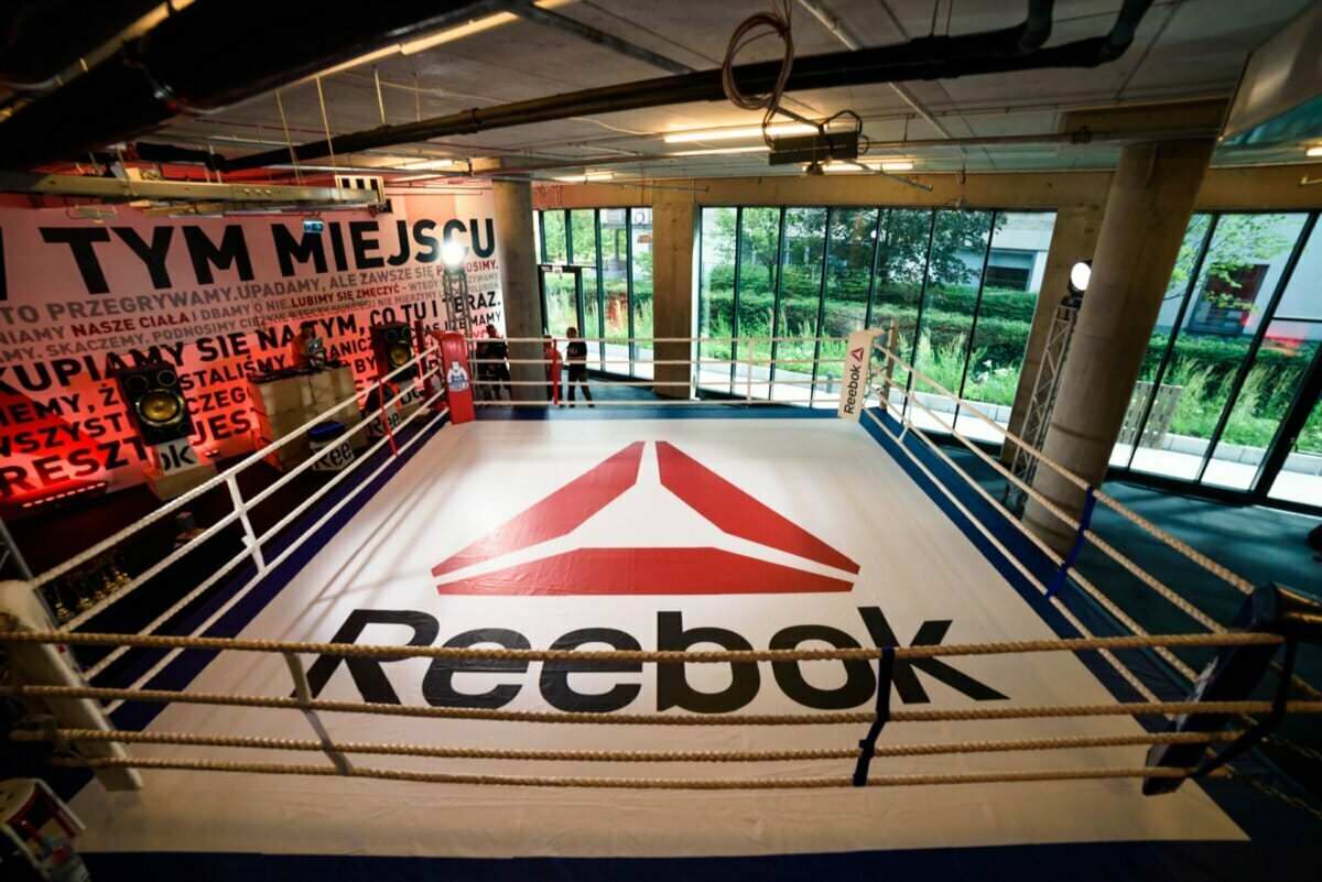 Ring z logo reebok octagon