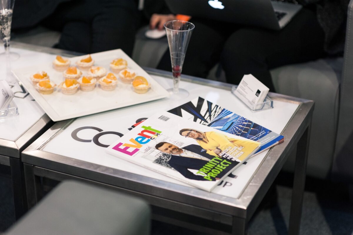 Och Event magazine lying on the table