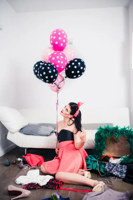 Girl with pinup style balloons