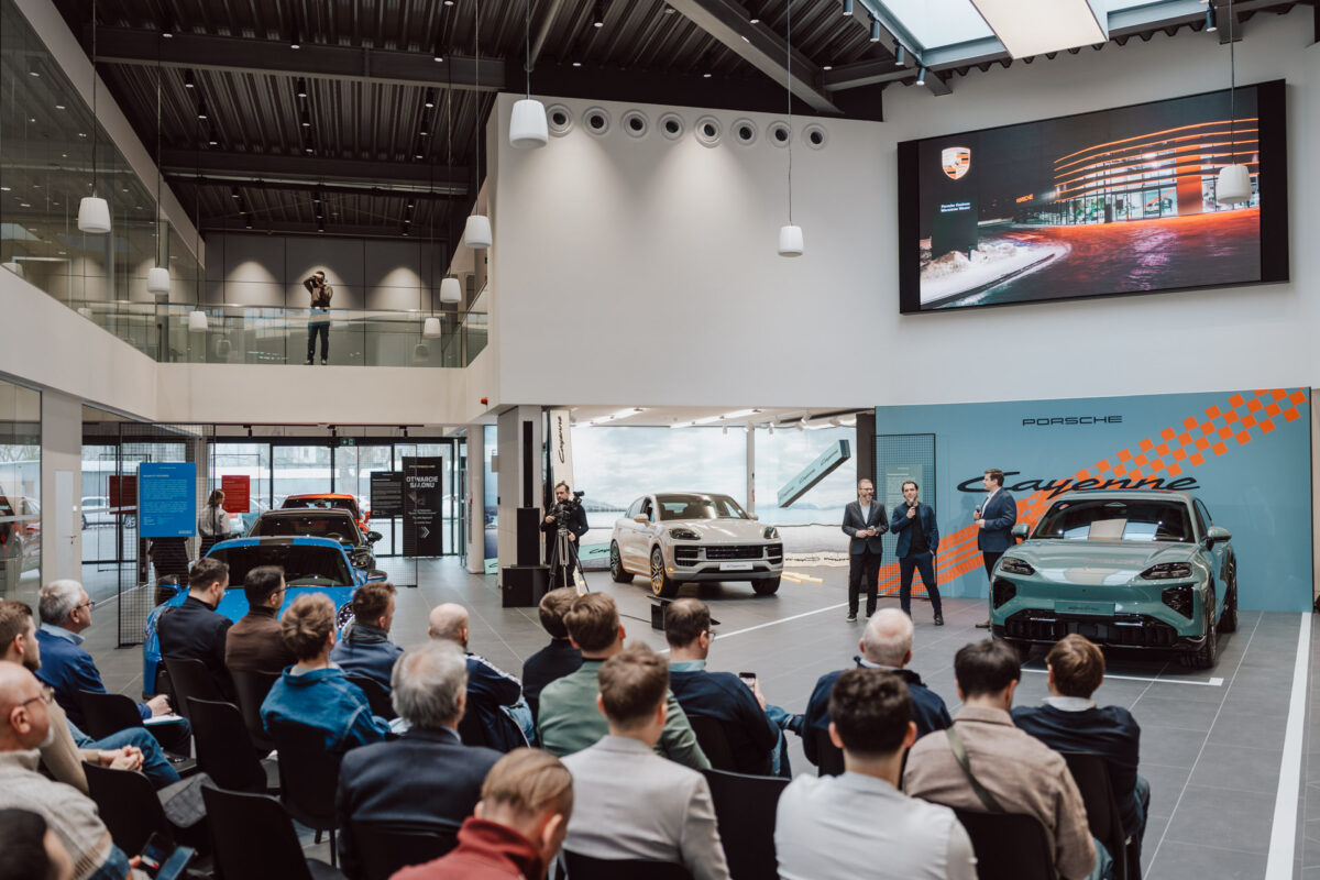 reportaz otwarcie salonu porsche wawer warszawa premiera cayenne electric 067
