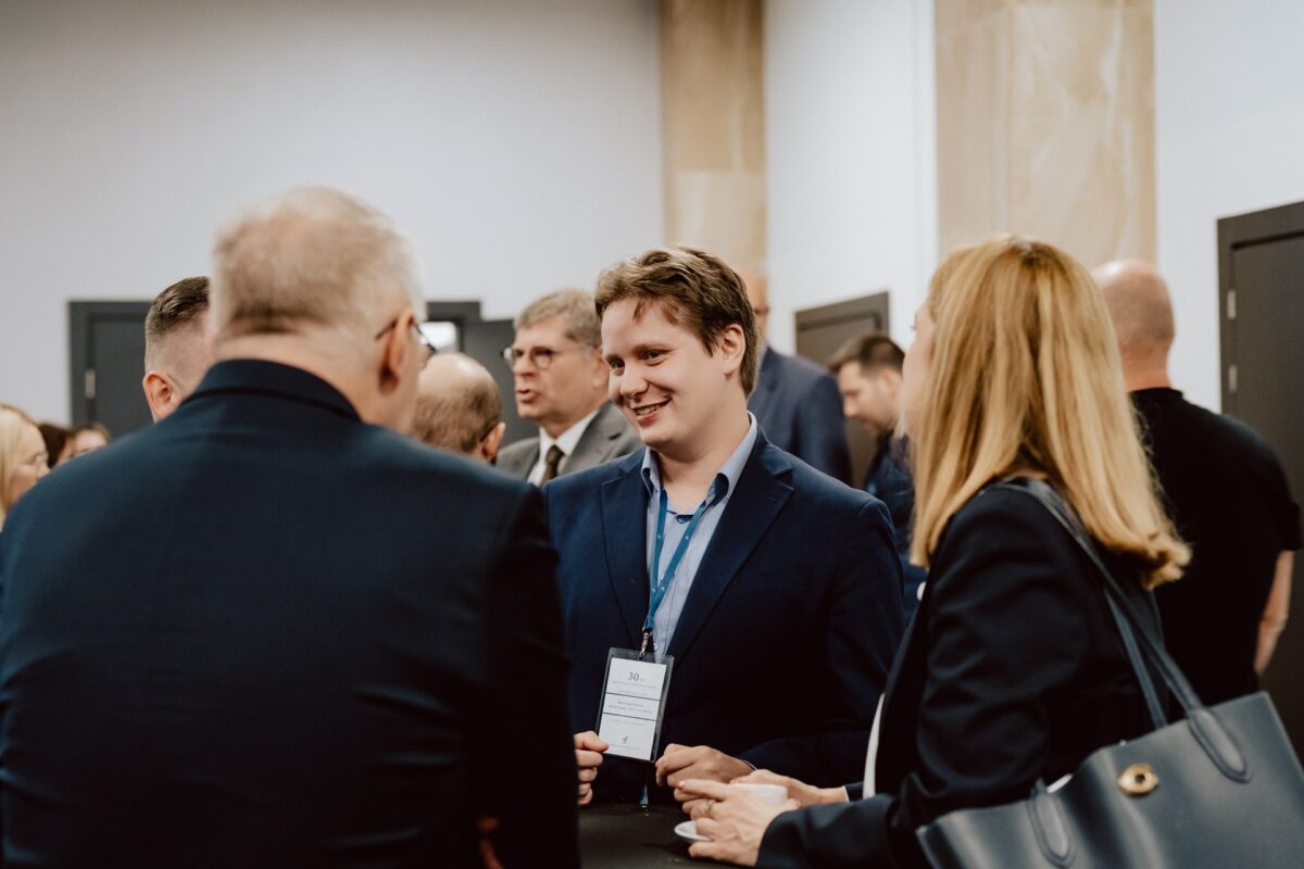 Networking podczas przerwy kawowej na konferencji RCL
