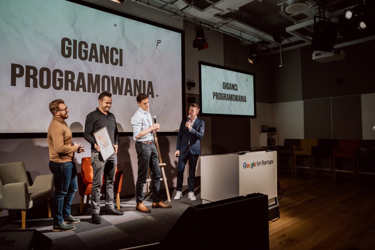 Laureaci nagrody Giganci Programowania na gali Aulery 2022