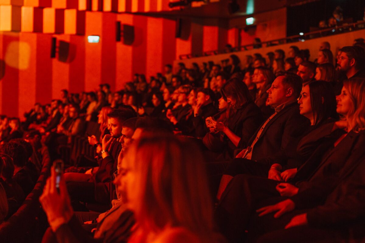 Widownia śledzi ceremonię gali MIXX Awards 2025