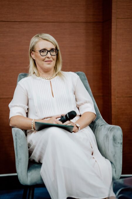 Moderatorka panelu podczas Gali ReFarmatorzy 2021/2022