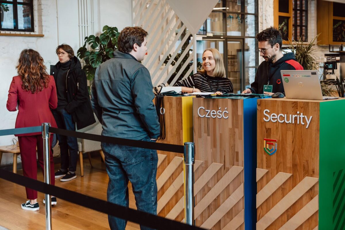 Rejestracja uczestników konferencji Founders Connect 5 w Google for Startups Campus