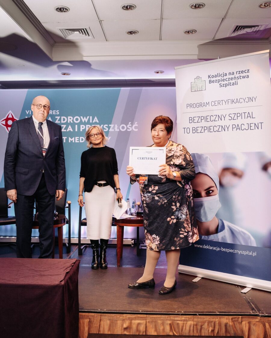 Wręczenie certyfikatu Bezpieczny Szpital to Bezpieczny Pacjent, VI Kongres Wizja Zdrowia 2022