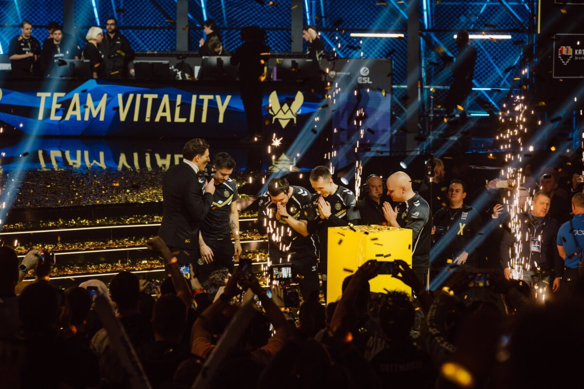 Mistrzowie Team Vitality wśród iskier na scenie IEM Katowice 2025